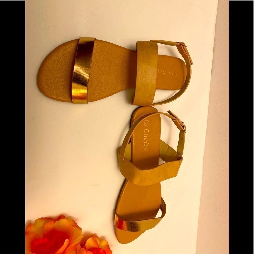 🛍️Lucita shoes women’s flat Sandals size: 7.5💥